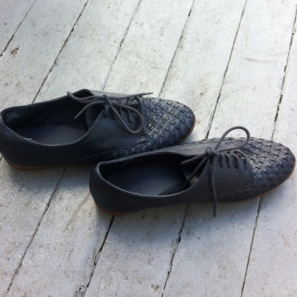 Bass flats